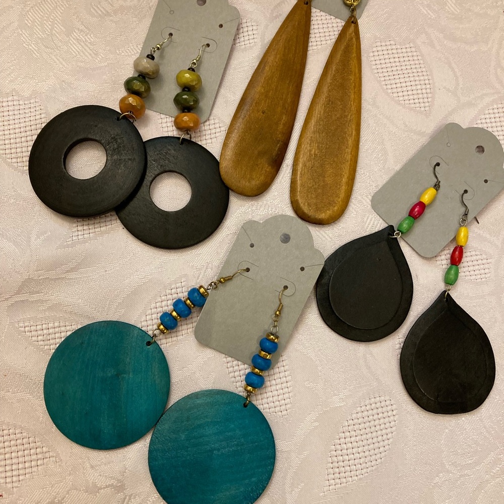 Wooden fashion earrings